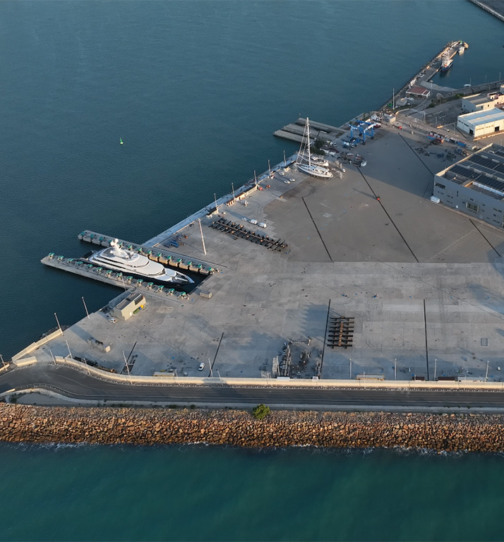 Refit & repair shipyard in the Port of Sagunto, Valencia